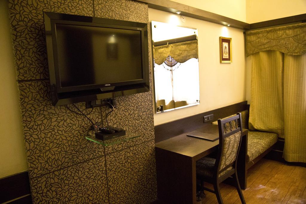 The Rajshahi Palace Hotel Indore Buitenkant foto